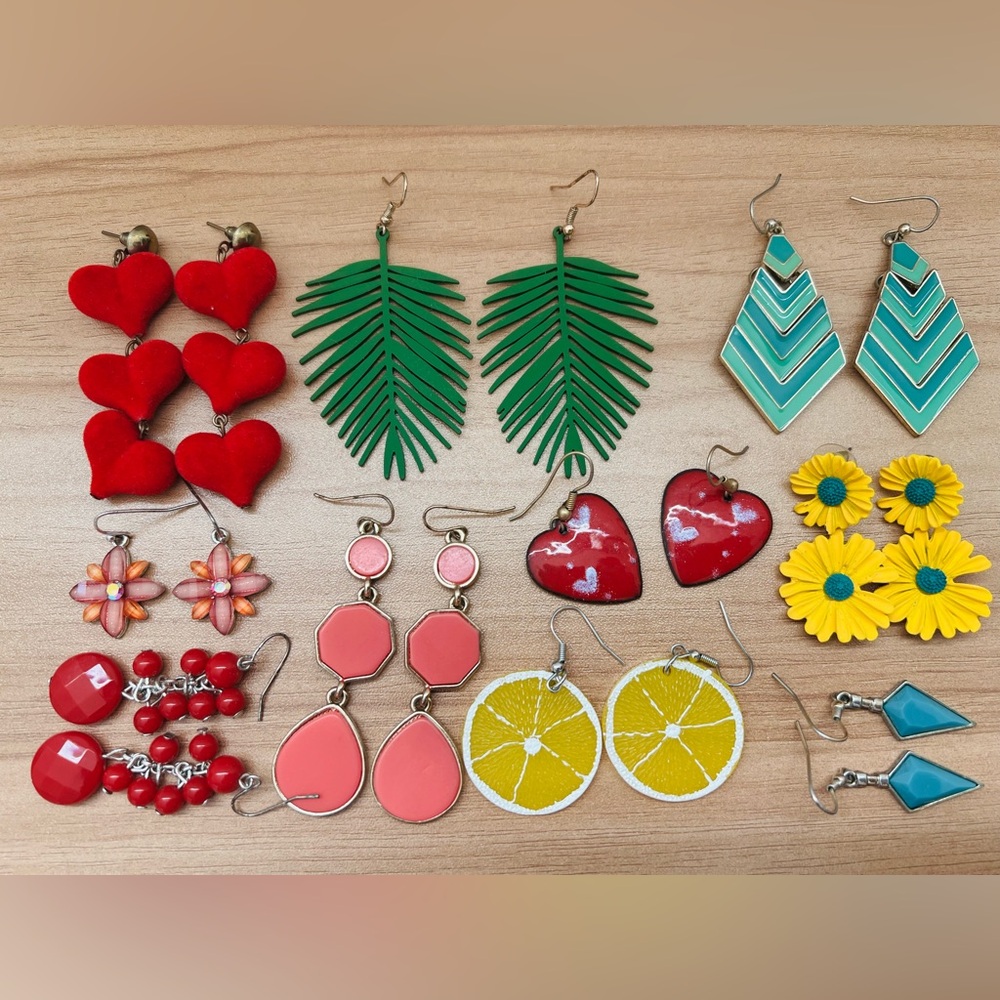 10 Pairs of Colorful Earring Set for Amazing Price!